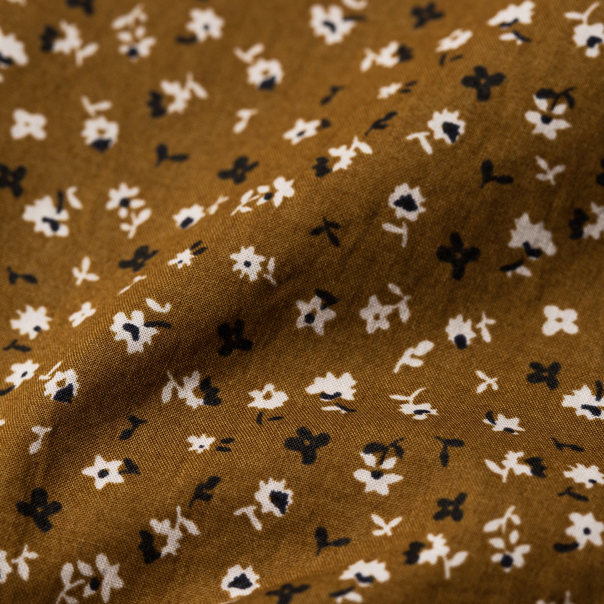 material shot, Wovens by Taylor Stitch