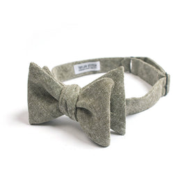 Olive Linen Chambray Bow Tie: Featured Image