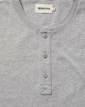 material shot of the buttons on The Short Sleeve Heavy Bag Henley in Aluminum, Knits by Taylor Stitch