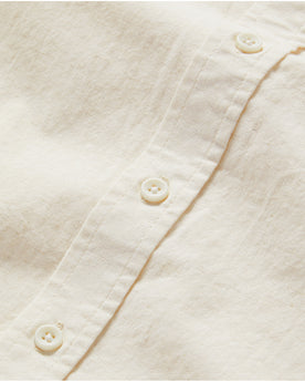 material shot of the buttons on The Jack in Heathered Oat, Wovens by Taylor Stitch