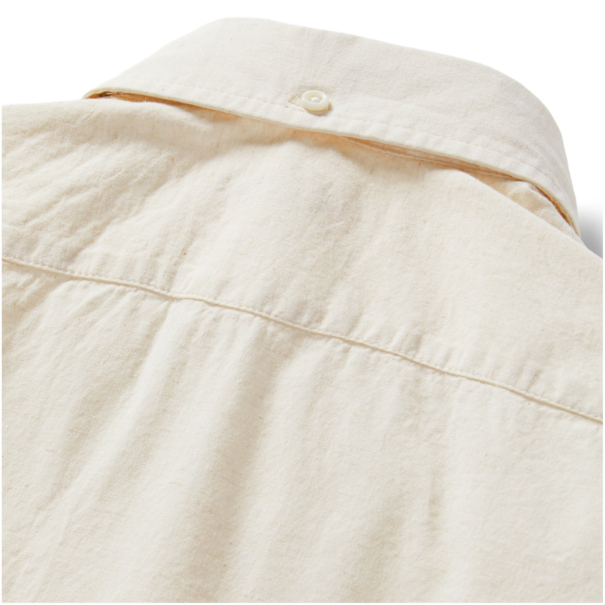 material shot of the back of the collar on The Jack in Heathered Oat, Wovens by Taylor Stitch