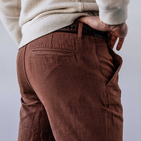 fit model showing the back of The Morse Pant in Mahogany Slub