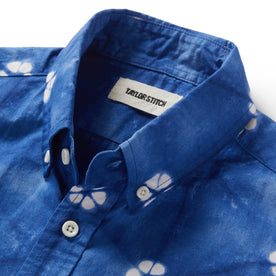 material shot of the collar on The Short Sleeve Jack in Deep Navy Floral