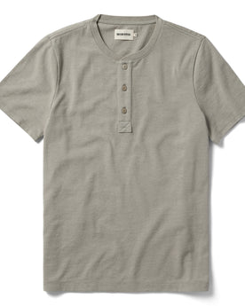 flatlay of The Short Sleeve Heavy Bag Henley in Fog, Knits by Taylor Stitch