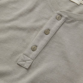 material shot of the buttons on The Short Sleeve Heavy Bag Henley in Fog
