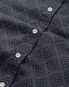material shot of the buttons on The Short Sleeve Jack in Navy Diamond, Wovens by Taylor Stitch
