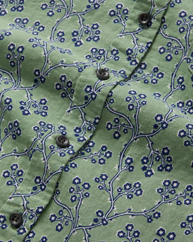 material shot of the buttons on The Short Sleeve Jack in Vintage Cherry Blossom, Wovens by Taylor Stitch