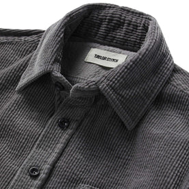 The Utility Shirt in Dark Charcoal Crepe Cord: Alternate Image 4