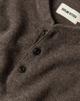 material shot of collar, Knits by Taylor Stitch