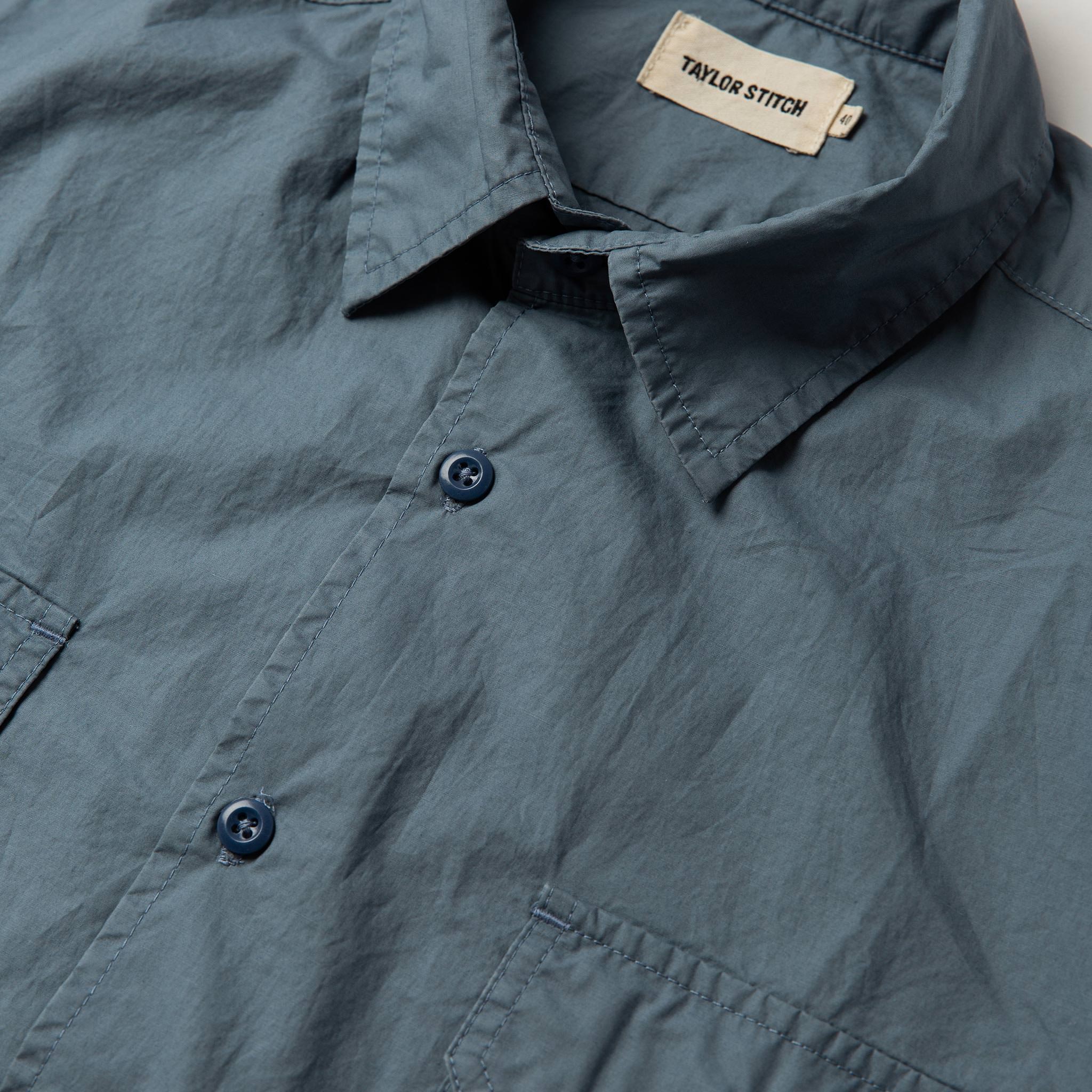 The Short Sleeve Officer Shirt in Slate: Alternate Image 5, Wovens by Taylor Stitch