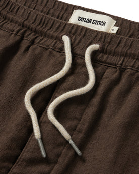 material shot of the drawcords on The Apres Short in Espresso Hemp, Shorts by Taylor Stitch