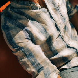 fit model showing a 3/4 view of The Jack in Iceberg Plaid