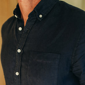 fit model showing the collar and buttons on The Jack in Navy Linen
