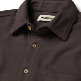material shot of the collar on The Short Sleeve California in Espresso Pique