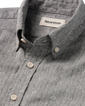 material shot of the collar and floral pattern on The Short Sleeve Jack in Ash Floral, Wovens by Taylor Stitch