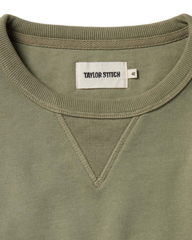 material shot of the ribbed collar on The Short Sleeve Fillmore Crew in Olive, Knits by Taylor Stitch
