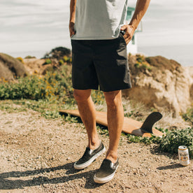 fit model wearing The Adventure Short in Coal
