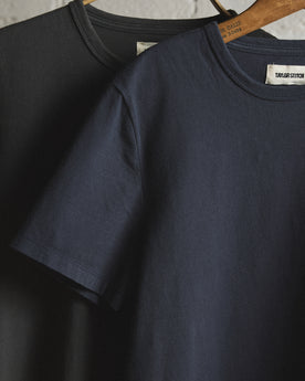 material shot of sleeve detail on The Organic Cotton Tee in Navy, Knits by Taylor Stitch