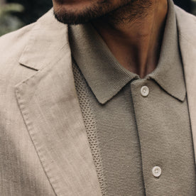 fit model showing the lapel on The Sheffield Sport Coat in Natural Linen