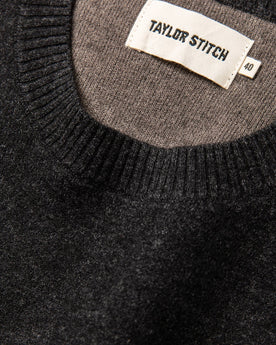 material shot of collar, Knits by Taylor Stitch