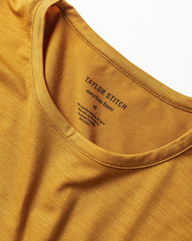 material shot of collar, Knits by Taylor Stitch