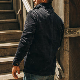 fit model wearing The Ojai Jacket in Midnight Cord, backl