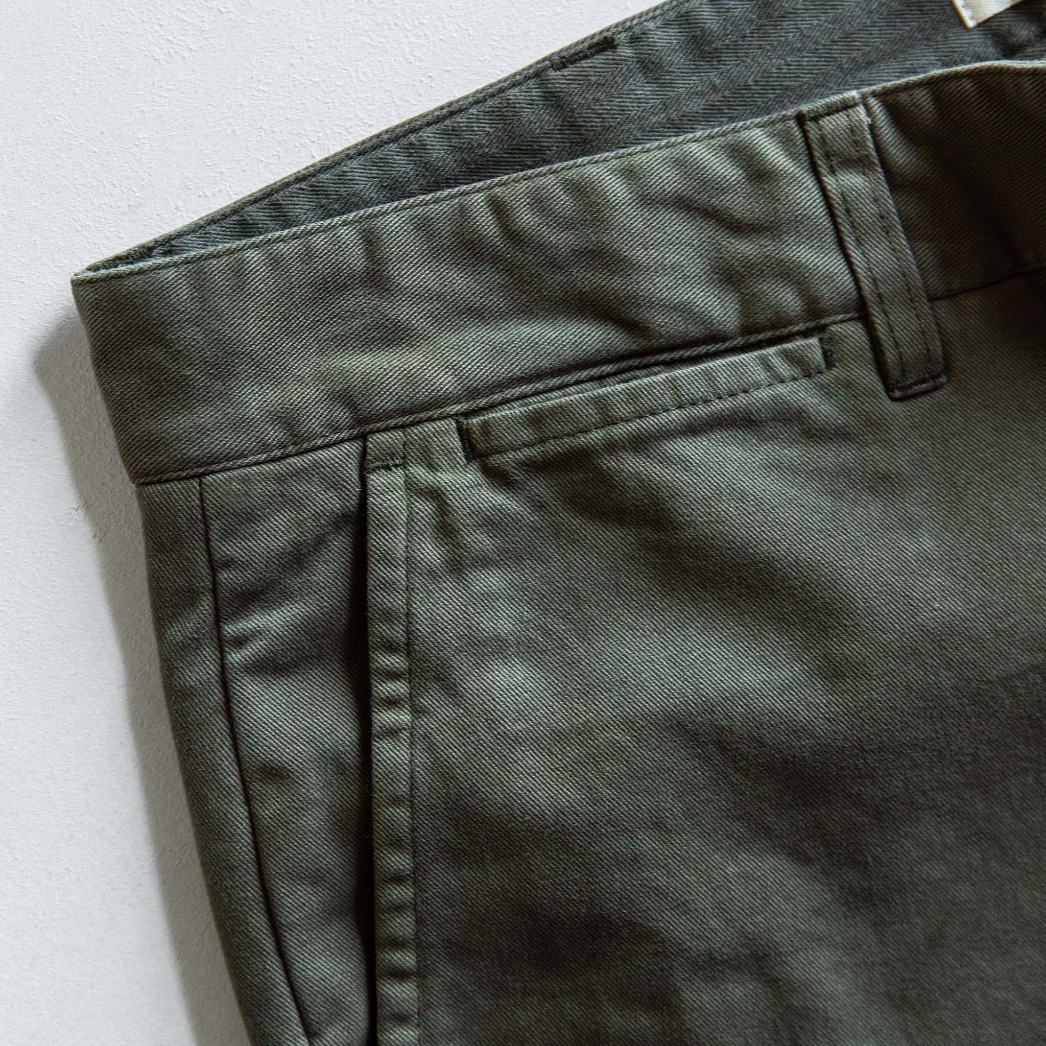 The. Slim Foundation Chino Pant in Organic Olive Green | Taylor Stitch