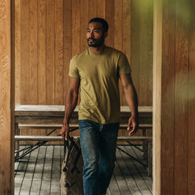 fit model walking in The Cotton Hemp Tee in Juniper