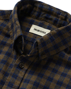 material shot of the collar on The Jack in Terrace Plaid, Wovens by Taylor Stitch