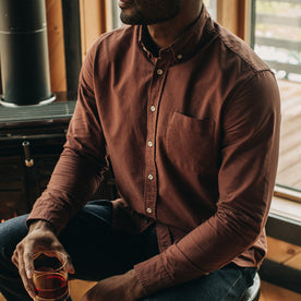 fit model posing in The Jack in Chestnut Oxford