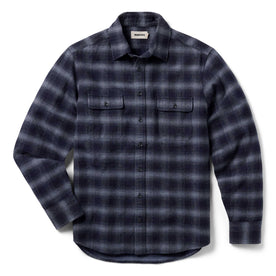 fit model showing the top detailing on The Yosemite Shirt in Navy Shadow Plaid
