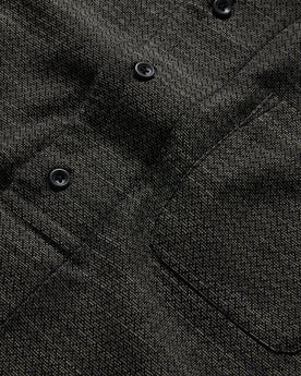 material shot of the buttons on The Short Sleeve Hawthorne in Navy Wave, Wovens by Taylor Stitch