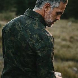 fit model wearing The Lined Shop Shirt, back
