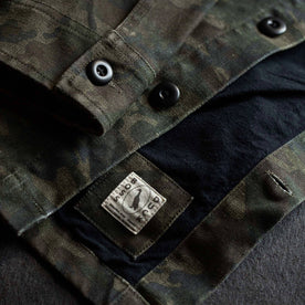 material shot of boss duck logo