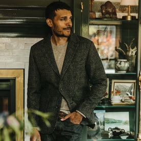 fit model wearing The Sheffield Sportcoat in Coal Slub Check looking left