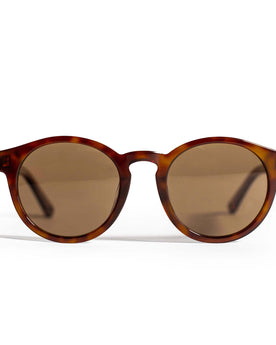 studio shot, Accessories by Taylor Stitch