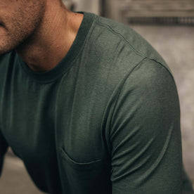 fit model showing off the shoulder detail on The Cotton Hemp Long Sleeve in Pine