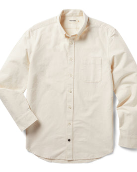 flatlay of The Jack in Sand Oxford, Wovens by Taylor Stitch