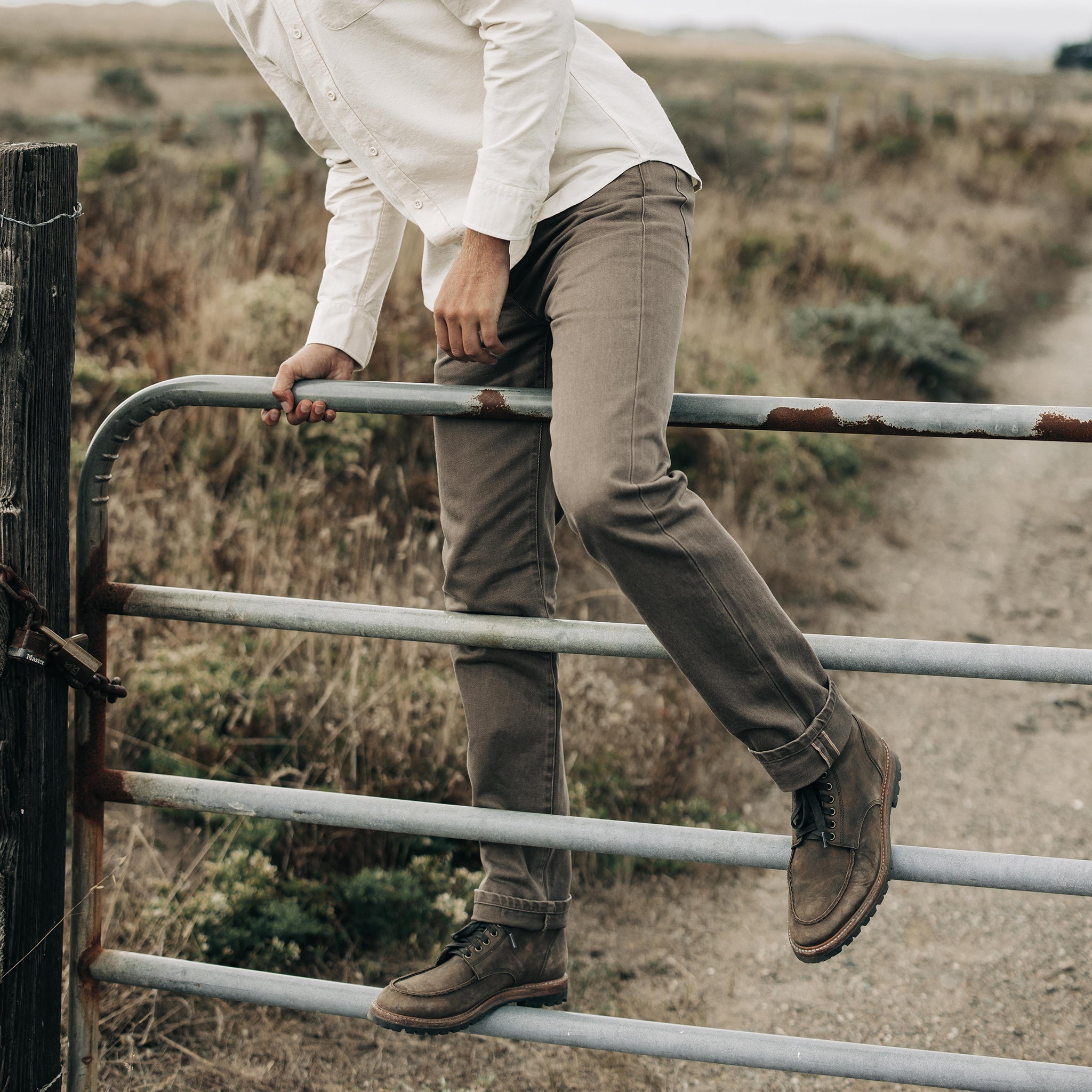 The Slim All Day Pant in Washed Walnut Selvage | Taylor Stitch