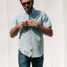 our fit model wearing The Short Sleeve Jack in Sun Bleached Linen