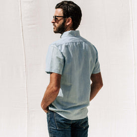 our fit model wearing The Short Sleeve Jack in Sun Bleached Linen