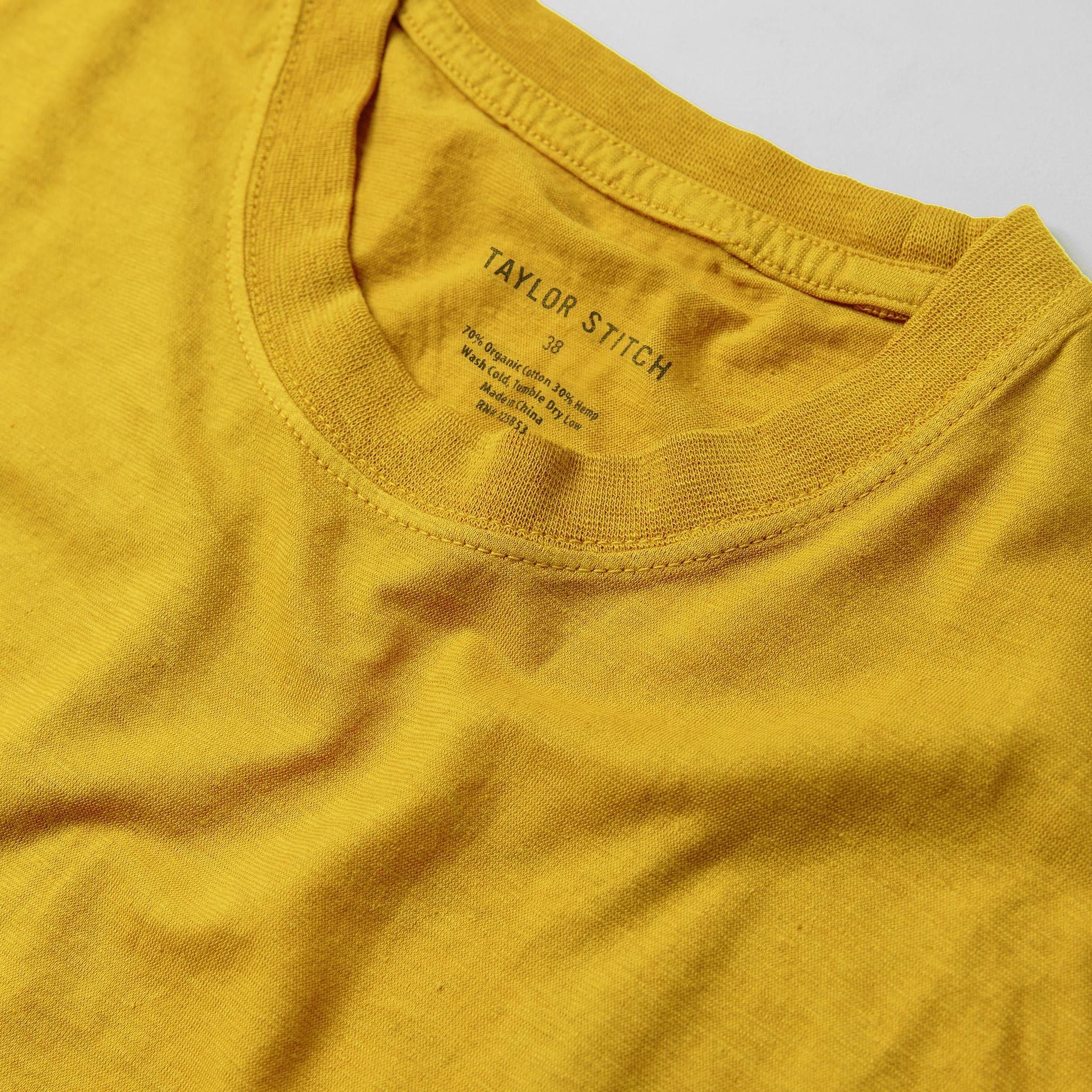 material shot of collar, Knits by Taylor Stitch