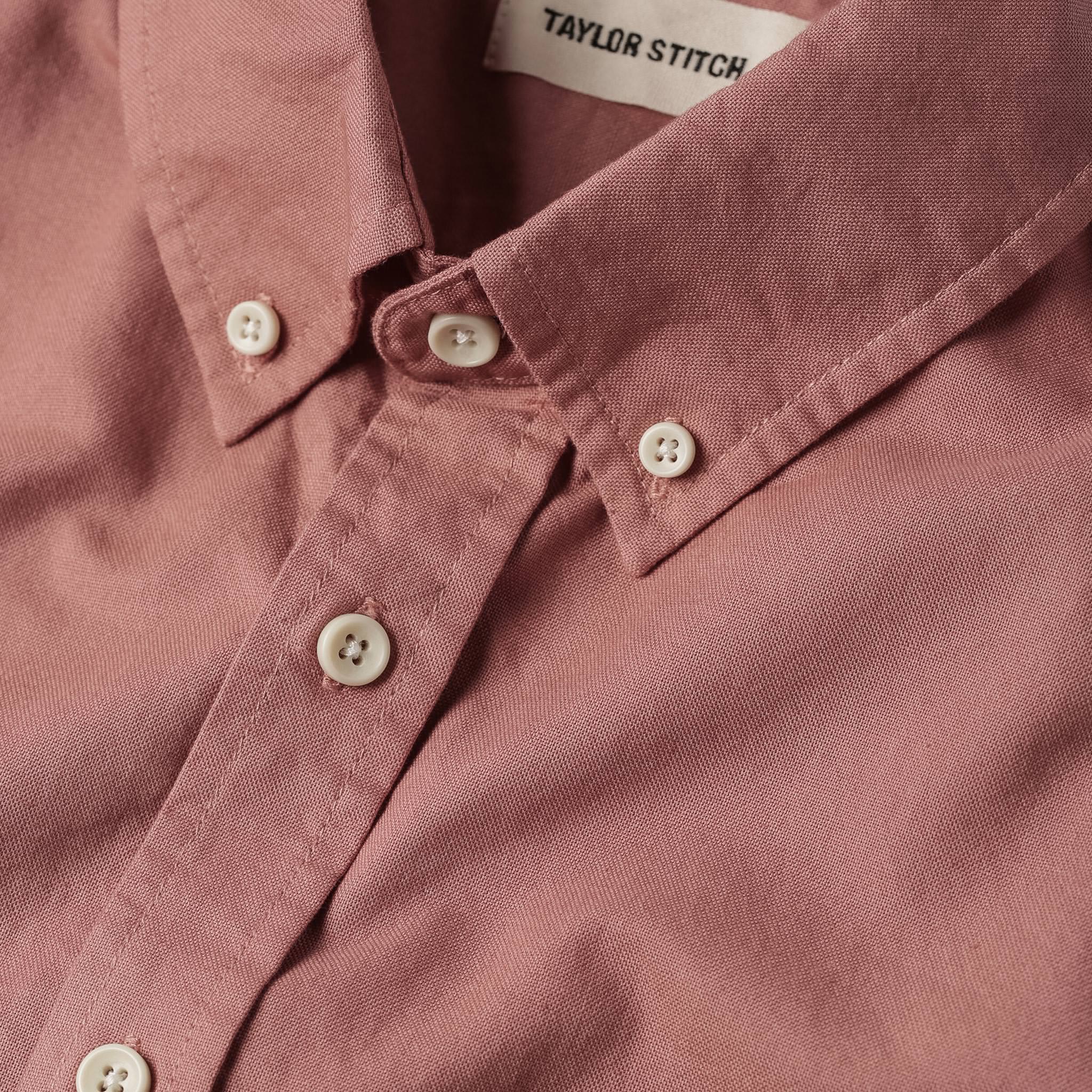 material shot of collar, Wovens by Taylor Stitch