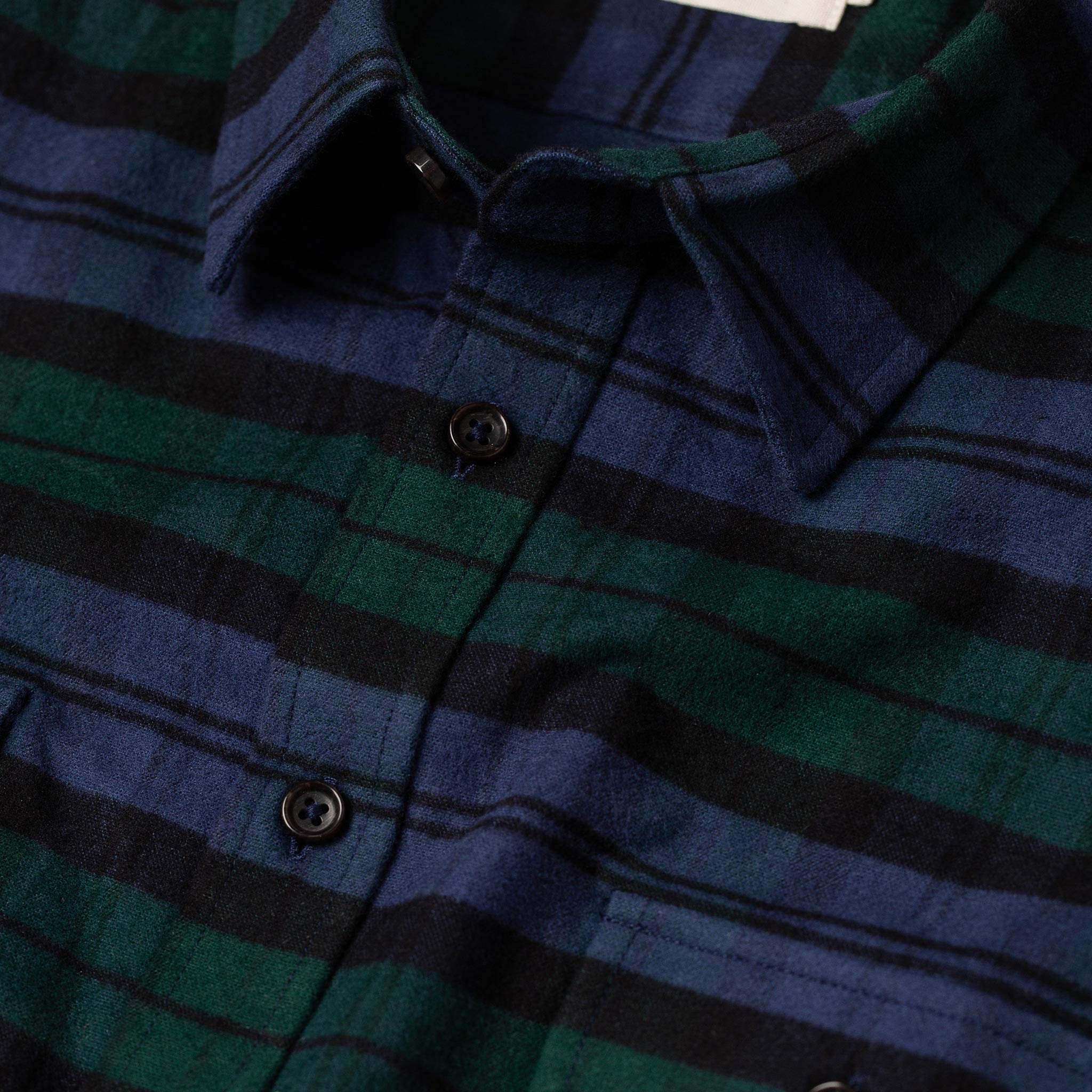 material shot of collar, Wovens by Taylor Stitch