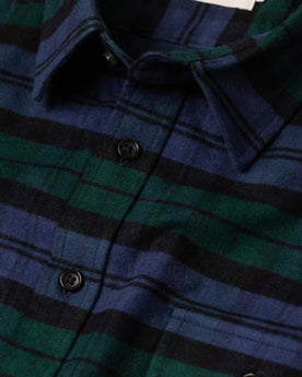 material shot of collar, Wovens by Taylor Stitch