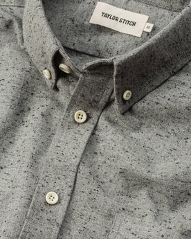 material shot of collar, Wovens by Taylor Stitch