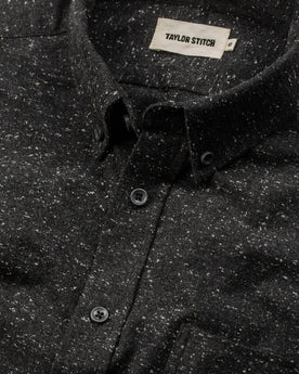 material shot of collar, Wovens by Taylor Stitch