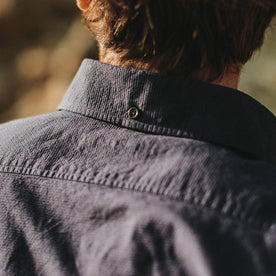 Close up shot of the back of the Jack worn by our fit model