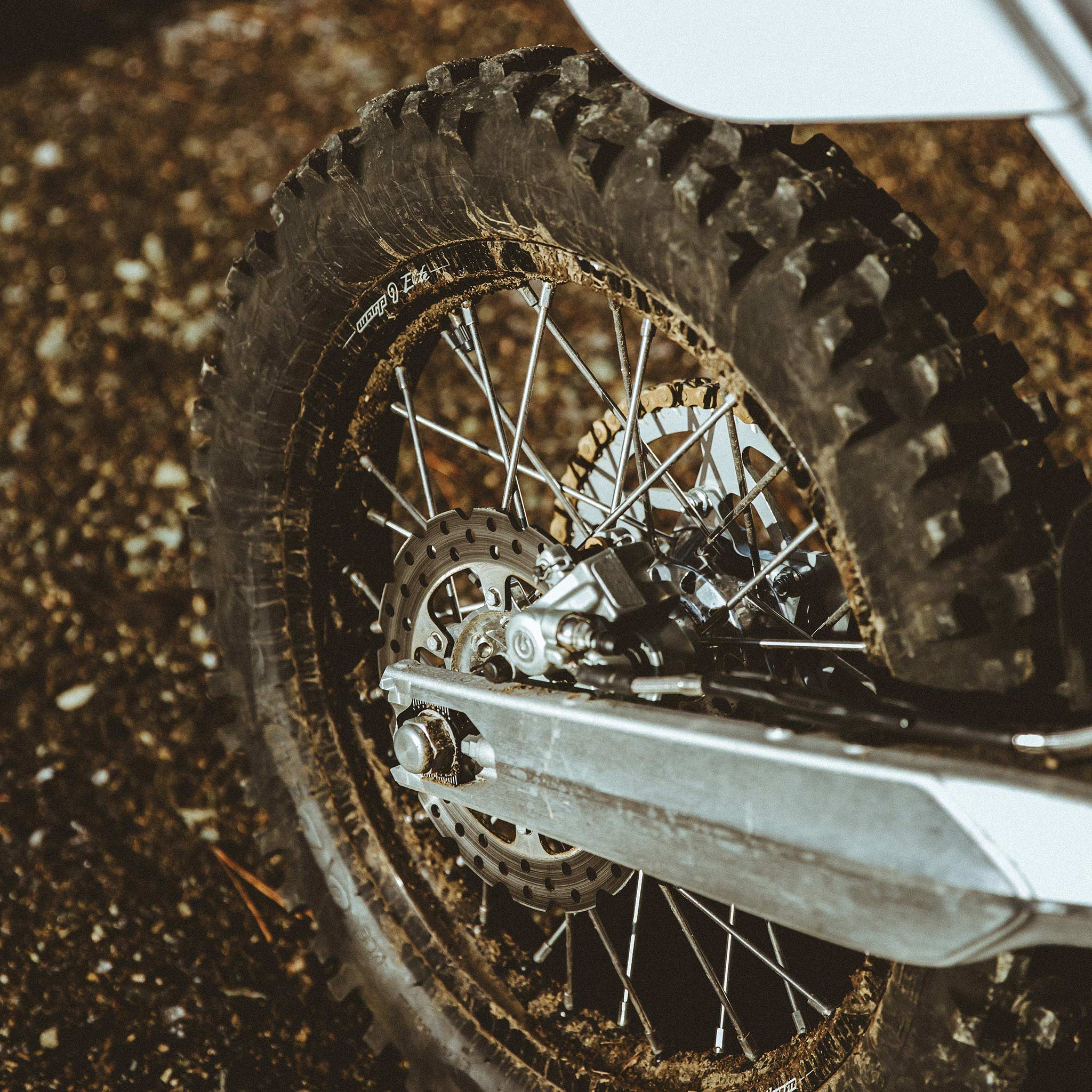 The Alta Motors Redshift EX in Taylor Stitch Custom: Alternate Image 3