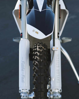 The Alta Motors Redshift EX in Taylor Stitch Custom: Alternate Image 9